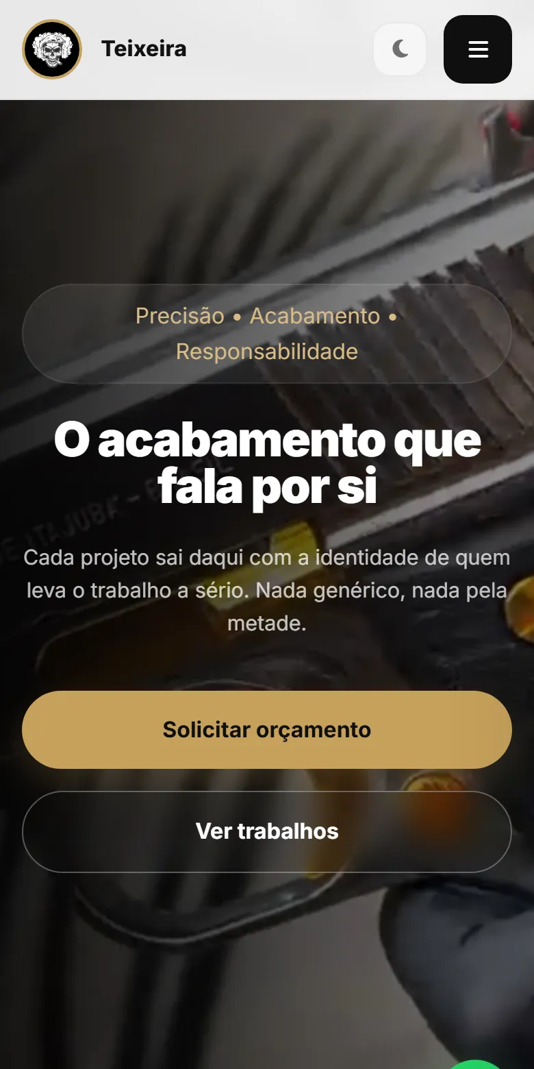 Captura do site da Armaria Teixeira no celular.